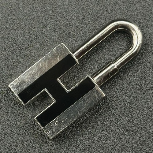 HERMÈS HERMES Ciondolo Nero H Cadena 1 6 x 0 8 Pollici con Scatola Presente dal GIAPPONE