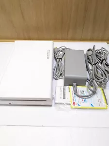 Consola Nintendo Wii U 8GB Blanca Fuente de Alimentación y Manuales NTSC-J WUP-101 Probada - Imagen 1 de 13