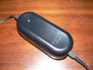 iRobot Roomba Model #17062 Power Adapter 22.5 VDC Charger~500, 600, 700 Series - Picture 1 of 3