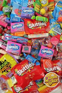 Variety Candy Pack - 2 LB Assorted Party Mix - Individually Wrapped Bulk Candy - - Picture 1 of 12