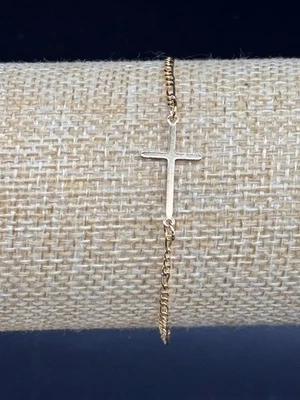 Brazalete Cadena Figaro Cruz Llena Oro Amarillo 18k 7" Foto 1 de 4