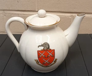 Vintage W.H Goss Teapot - Picture 1 of 7