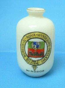 Unmarked Crested China - Model of LEATHER BOTTLE - Crested for WINDSOR - V. Good - Picture 1 of 2