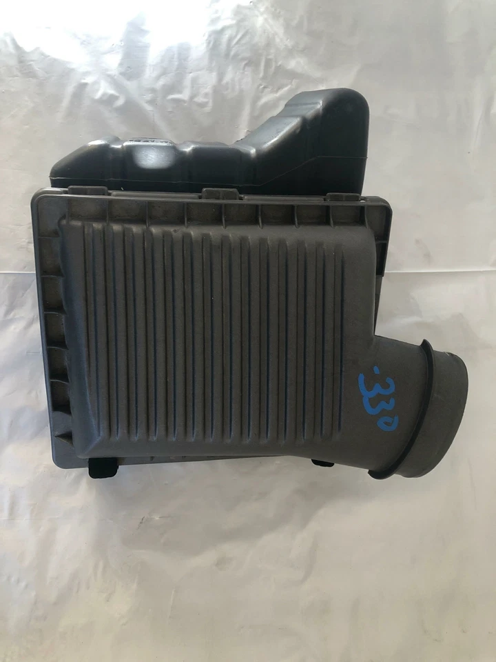 1996 - 2000 克莱斯勒 SEBRING 空气净化器过滤器外壳组件 2.5L G — 第 1/4 张图片