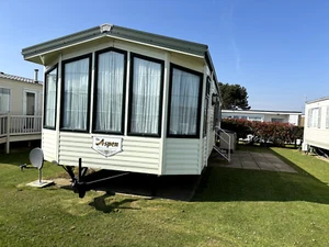 Willoughby Aspen Static Caravan in a great location - Picture 1 of 12