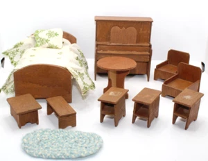 Muebles de madera primitiva vintage hechos a mano para casa de muñecas cama mesas de piano sillas - Imagen 1 de 9