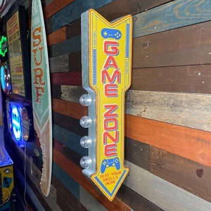 Game Zone Gamer Double Sided LED Sign W/ Retro Vintage And Arrow Shaped Design - Picture 1 of 3
