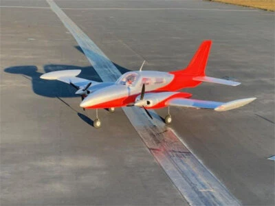 Dynam Cessna 310 Grand Cruiser EPO 1280mm rot PNP V2 Brushless Scale RC - Bild 1 von 4