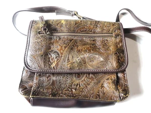 Relic Faux Leather Paisley Women’s Purse / Bag 9x11” Purse Zip / Snap - Picture 1 of 13