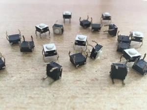 Interruttore a pulsante micro momentaneo SPST 4,3 mm PCB 25 PEZZI Z2461 - Foto 1 di 2