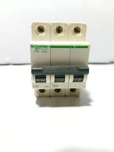 Schneider Electric MCB XC60 C63 63Amp 3Pole - Picture 1 of 6