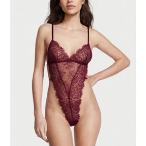 Victoria's Secret Women's Wine Unlined Corded Lace Teddy Size M - Picture 1 of 7