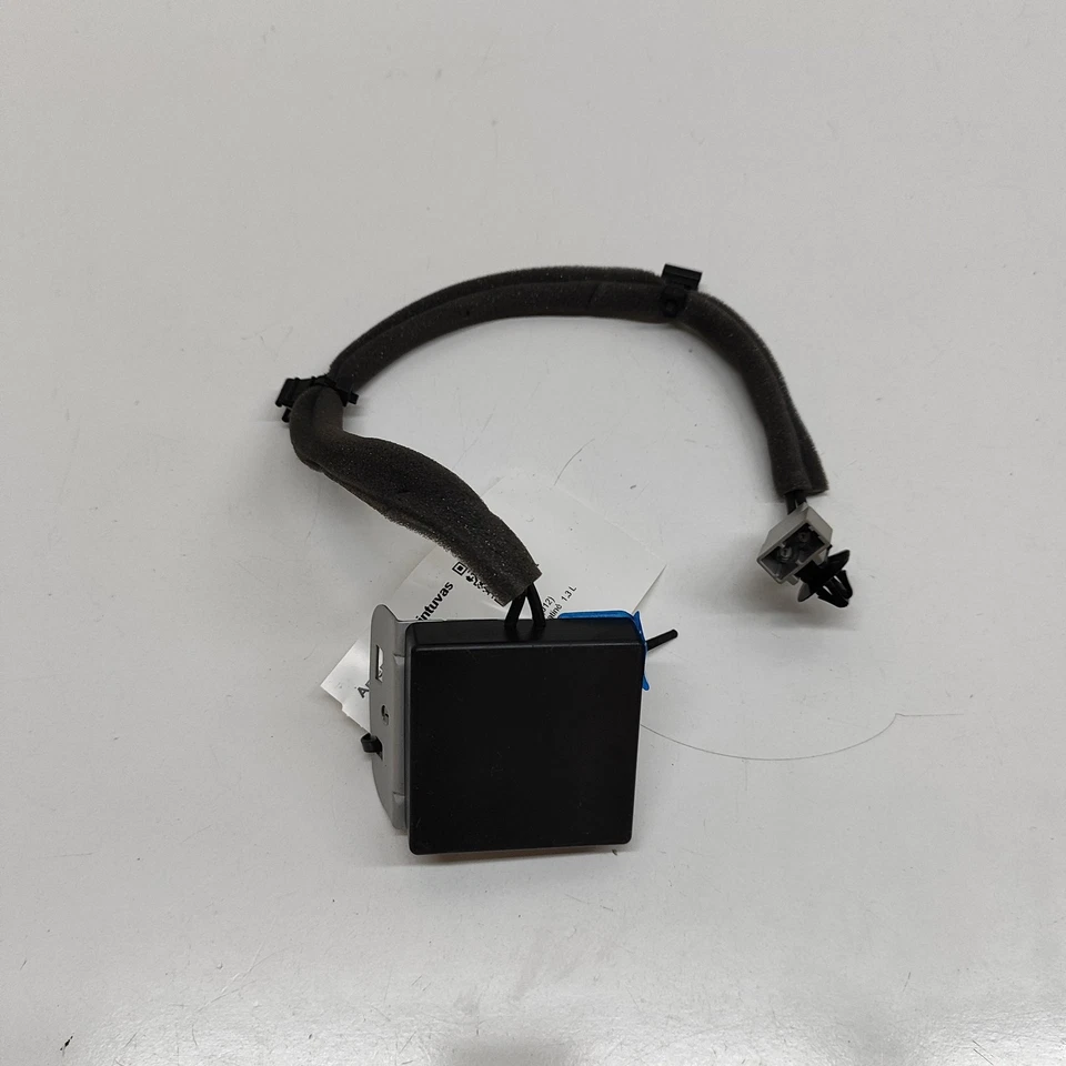 NISSAN QASHQAI MK3 J12 GPS Antenna 28212-6UA2B 1.3 Hybrid 103kW 2024 31619004 - Image 1 of 4