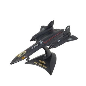 Lockheed SR-71 Blackbird Spy Plane Diecast Replica with Display Stand by Maisto - Picture 1 of 12