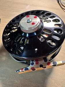 Abel Super 6 Fly Reel Brown Trout - Picture 1 of 5
