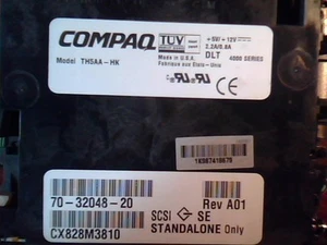 Unidad de cinta DLT Compaq 20/40 GB TH5AA-HK 70-32048-20 SCSI SE independiente A01 - Imagen 1 de 7