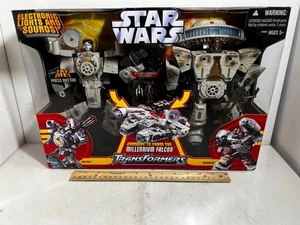 Star Wars Transformers Han Solo und Chewbacca Form The Millennium Falcon - Bild 1 von 19