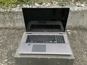 Toshiba Satellite P875-S7200 Laptop Untested – No Charger – FAST FREE SHIPPING - Afbeelding 1 van 14