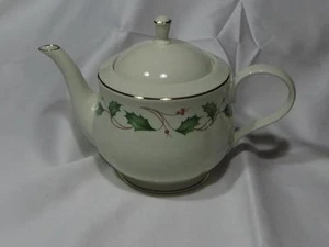 Lenox Holiday Ivory Gold Teapot China New - Picture 1 of 11