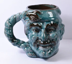 Schöne Vintage Guernsey Keramik Fischer/Schmuggler Figur Krug blaue Glasur - Bild 1 von 3