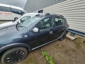 ✅ 2019 DACIA SANDERO STEPWAY TÜRSPIEGEL LINKS N/S ELEKTRISCH SILBER - Bild 1 von 4