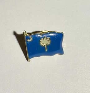 South Carolina USA State Flag Lapel Pin Badge Rare Vintage (J10) - Picture 1 of 4
