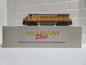Bachmann Plus Ho Scale 31102 B23-7 Diesel Locomotive. Union Pacific #124 UP - Picture 1 of 16
