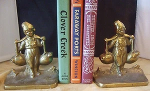 SELTENE antike/vintage niederländische Junge massive Bronze Messing Buchstützen um 1925 5,5" hoch - Bild 1 von 11