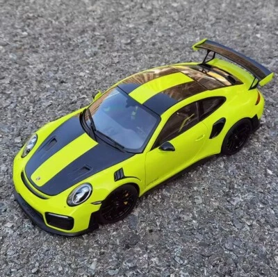 AutoArt 1:18 Porsche 911 (911.2) GT2 RS Limited Edition High Quality Car Model - Image 1 of 4