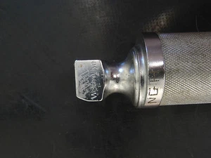 Welch Allyn Laryngoscope Handle D Cell Veterinary Surgery Anesthesia - Picture 1 of 2