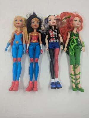 LOTE de 4 2015 Mattel DC Comics Supergirl Poison Ivy Harley Quinn Wonder Girl Foto 1 de 4