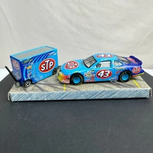 Coche y vagón de herramientas Hot Wheels John Andretti STP #43 1996 - Imagen 1 de 7
