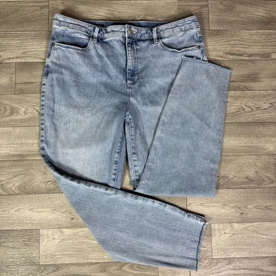 Pantalones de mezclilla ajustados para mujer Talbots lavado ligero tiro alto dobladillo deshilachado talla 12 Foto 1 de 4