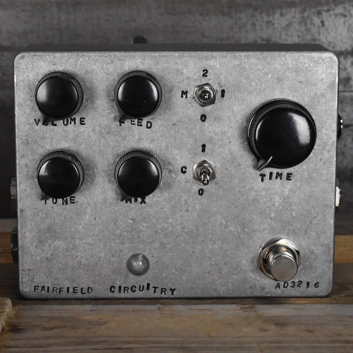 新品 未使用 Fairfield Circuitry Long Life Fairfield Circuitry - Long Life – LEP INTERNATIONAL