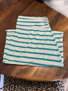 Girls Gray w Green Strips Pencil Skirt Casual Size 6/7 Stretchy Classic - Picture 1 of 3
