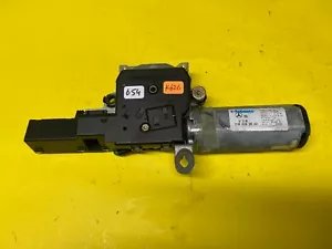 1996-1998 MERCEDES BENZ E-CLASS SUN ROOF MOTOR OEM 210 820 28 42 - Picture 1 of 6