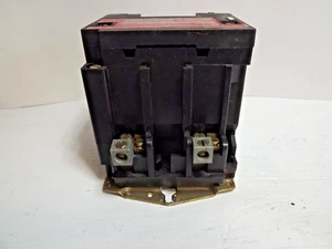 Square D 8903SPO1V02 60 amp 2 pole electrically held Lighting Contactor - Picture 1 of 7