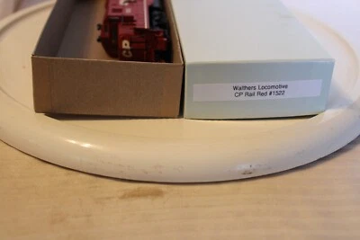 HO Scale Walthers, GP9M Diesel Locomotive, CP Rail System, Red, #1522 KD's - Image 1 of 4