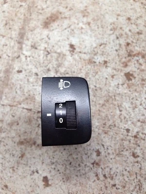Headlight Level Position Switch for HYUNDAI TUCSON 2005 - Image 1 of 3