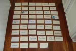 COLLECTION OF 52 SIGNED INDEX CARDS OF BASEBALL AND FOOTBALL HALL OF FAMERS - Picture 1 of 24