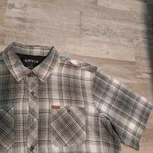 Orvis Shirt Men XL Gray Plaid Button Down Short Sleeve Fishing Hiking Tech - Picture 1 of 10