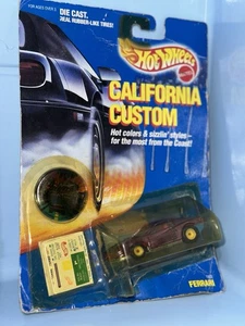 Hot Wheels California Custom Ferrari #1302 rosa rayas variación amarillenta - Imagen 1 de 2
