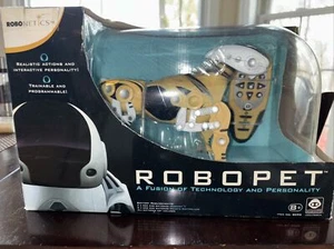 Vintage Original ROBOPET WoWWee 2005 Robot Dog RC Remote Control Sealed White - Picture 1 of 7