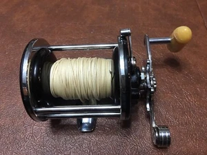 NEW PENN NO. 155 FISHING REEL, VERY SMOOTH SPOOLED WITH DACRON - Picture 1 of 6