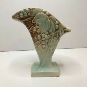 McCoy Kunstkeramik Weinrebe Fächer Tisch Vase Vintage Mitte 20. Jahrhundert grün braun - Bild 1 von 8