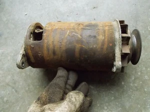 Farmall IH AI A tractor NON WORKING GENERATOR GOOD drive pulley - Picture 1 of 6