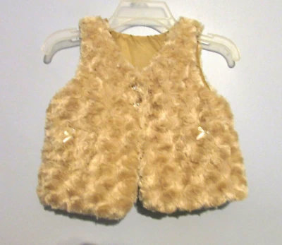 Girls Plush Beige Vest/Shrug No Size Tag Looks to be Size 4 See Measurements EUC - Image 1 of 3