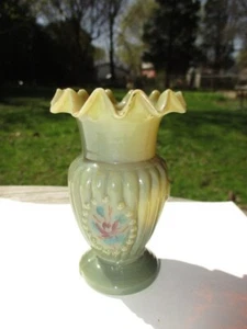 ANTIKE VIKTORIANISCHE OPAL OLIVGRÜNE VASELINE GLASVASE 3,5" MELONENRIPPE - Bild 1 von 12