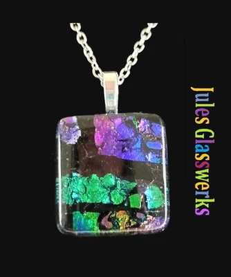 Collar colgante de vidrio fundido dicroico hecho a mano con cadena #1582 Foto 1 de 4