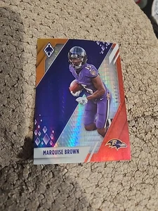 2021 Panini Phoenix - Fire Burst #9 Marquise Brown  - Foto 1 di 2